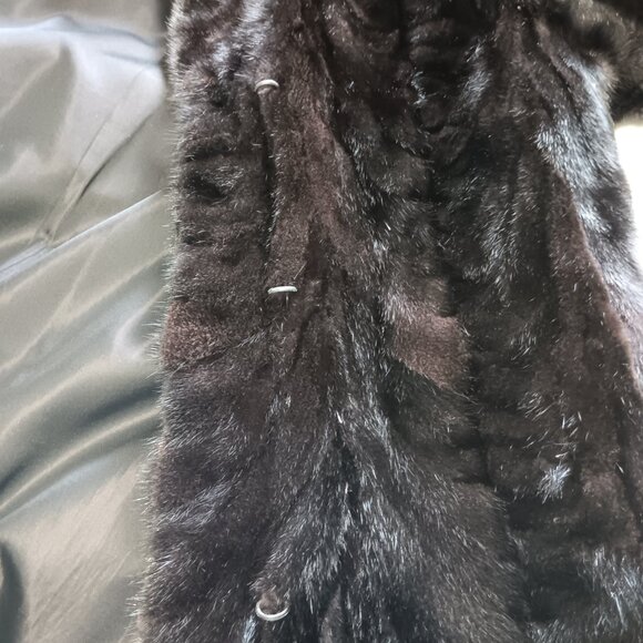 Glamourous Vintage Deep Brown Black Fur Mink Coat 1980s Canada - Picture 8 of 10